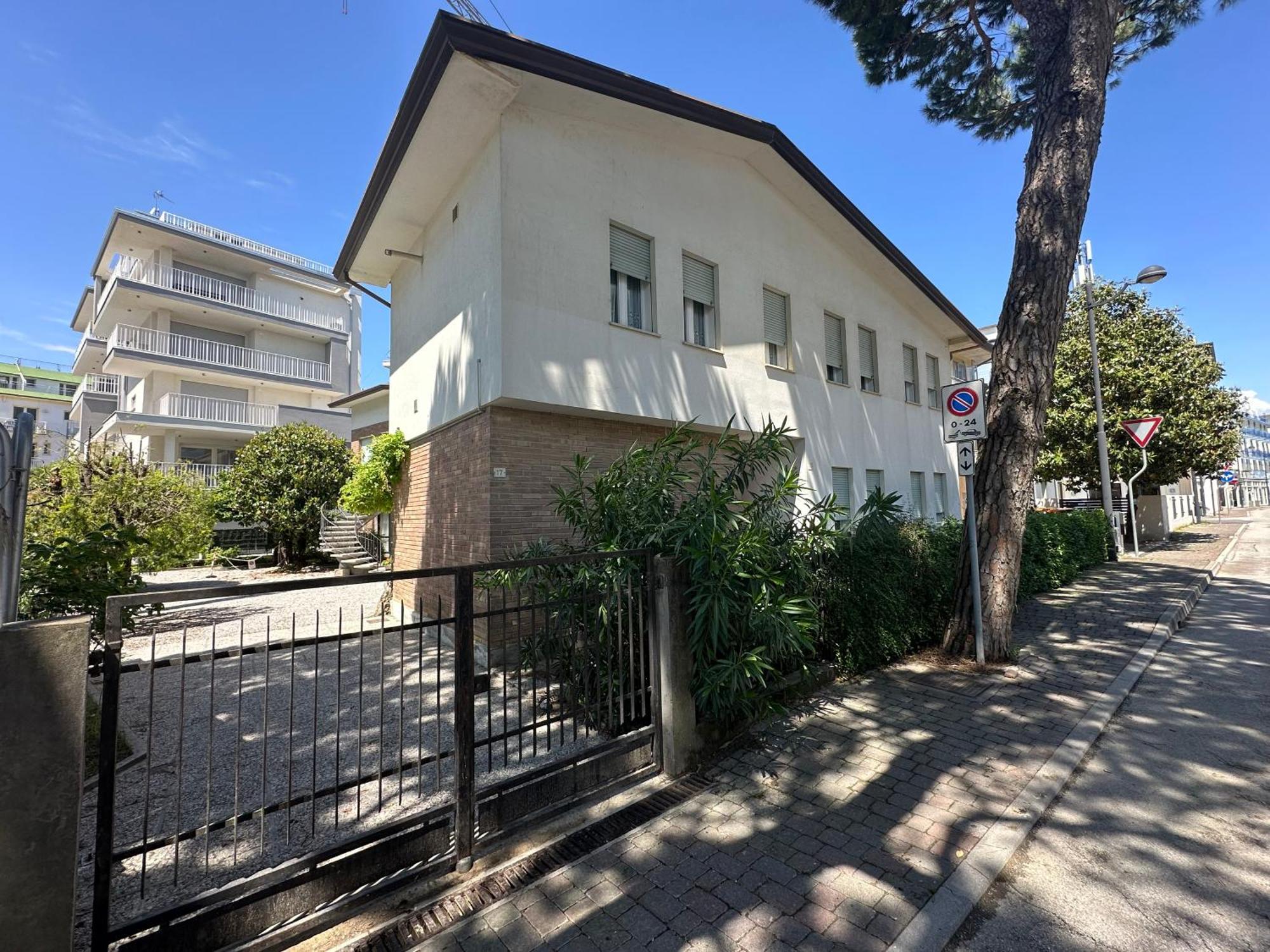 Casa Francesca - Agenzia Cocal Apartment Caorle Exterior photo